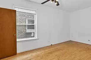 4935 W Henderson St, Chicago, IL 60641 - Photo 10