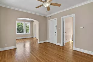 4935 W Henderson St, Chicago, IL 60641 - Photo 18