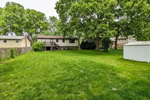 11 Marquette Pl, Buffalo Grove, IL 60089 - Photo 18