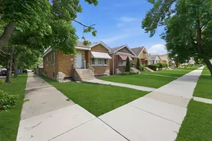 7201 S Sawyer Ave, Chicago, IL 60629 - Photo 4
