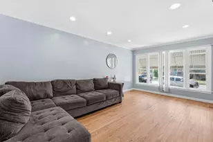 7201 S Sawyer Ave, Chicago, IL 60629 - Photo 6