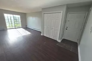 151 Elk Trail, Carol Stream, IL 60188 - Photo 2