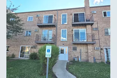 151 Elk Trail #348, Carol Stream, IL 60188 - Photo 1