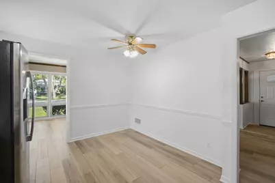 905 Long Road, Glenview, IL 60025 - Photo 12