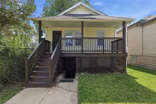 11317 S Carpenter St, Chicago, IL 60643 - Photo 1