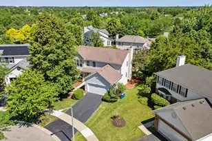 2462 Green Valley Ct, Aurora, IL 60503 - Photo 2