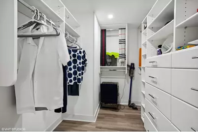 175 E Delaware Place #5609, Chicago, IL 60611 - Photo 18
