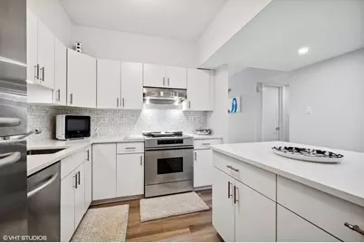 175 E Delaware Place #5609, Chicago, IL 60611 - Photo 6