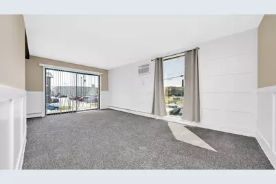 6101 W 64th Place #4, Chicago, IL 60638 - Photo 2