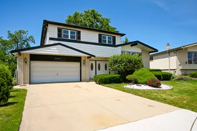 9834 N Maynard Terrace, Niles, IL 60714 - Photo 2