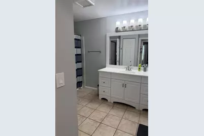 372 Sandhurst Circle #4, Glen Ellyn, IL 60137 - Photo 12