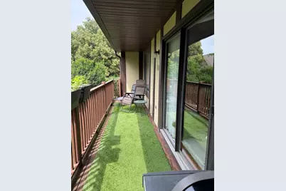 372 Sandhurst Circle #4, Glen Ellyn, IL 60137 - Photo 22