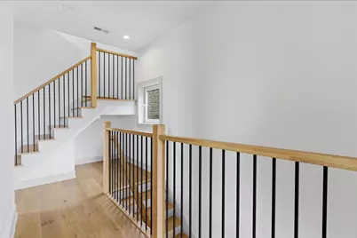 6414 N Francisco Avenue #202, Chicago, IL 60645 - Photo 10
