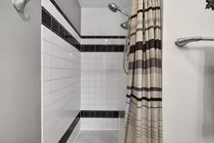 28W075 Aurora Ave, Naperville, IL 60540 - Photo 28
