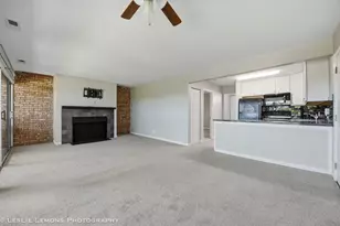 5801 Oakwood Dr, Lisle, IL 60532 - Photo 4