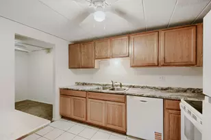 1102 Westover Ln, Schaumburg, IL 60193 - Photo 14