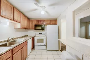 1102 Westover Ln, Schaumburg, IL 60193 - Photo 12