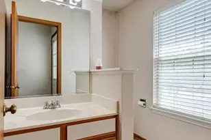 1111 Vail Ct, Naperville, IL 60540 - Photo 10