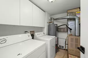 2221 Wharf Dr, Woodridge, IL 60517 - Photo 14