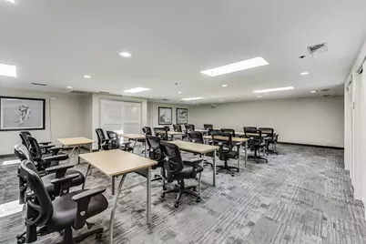324 W Touhy Avenue, Park Ridge, IL 60068 - Photo 14