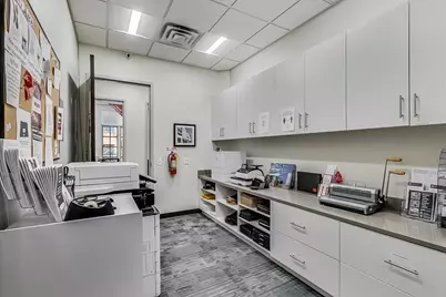 324 W Touhy Avenue, Park Ridge, IL 60068 - Photo 6
