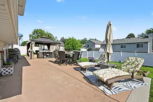 2509 Waterford Dr, Crest Hill, IL 60403 - Photo 22