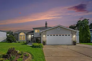 2509 Waterford Dr, Crest Hill, IL 60403 - Photo 24
