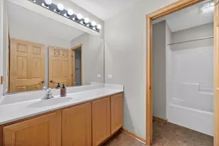 322 Hemlock Ln, Oswego, IL 60543 - Photo 44