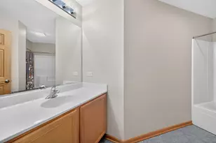 322 Hemlock Ln, Oswego, IL 60543 - Photo 32