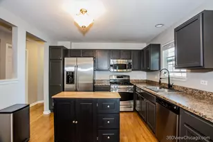 1416 Draper Rd, McHenry, IL 60050 - Photo 8