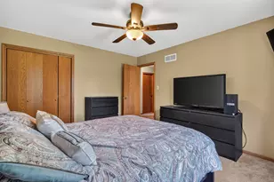 717 Naoma Dr, Crete, IL 60417 - Photo 28