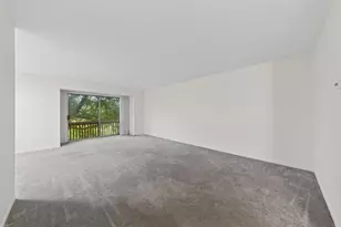 6818 Roberts Dr, Woodridge, IL 60517 - Photo 6