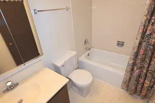 727 Whitesail Dr, Schaumburg, IL 60194 - Photo 20