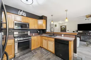 536 Princeton Dr, Bolingbrook, IL 60440 - Photo 10