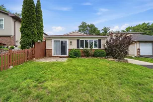 536 Princeton Dr, Bolingbrook, IL 60440 - Photo 1