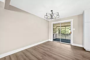 807 Division St, Lisle, IL 60532 - Photo 8