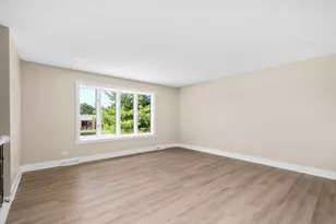 807 Division St, Lisle, IL 60532 - Photo 6