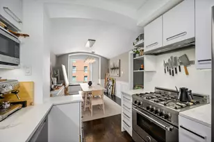 1255 N State Pkwy, Chicago, IL 60610 - Photo 14