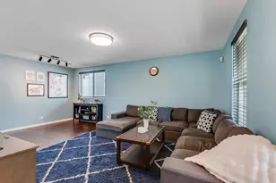 1035 Serendipity Dr, Aurora, IL 60504 - Photo 6