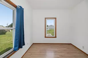 288 S Walnut St, Chebanse, IL 60922 - Photo 8