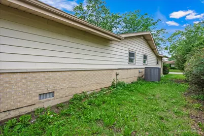1059 Hickory Lane, Elk Grove Village, IL 60007 - Photo 24