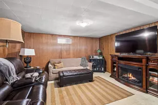 7085 N Mason Ave, Chicago, IL 60646 - Photo 16