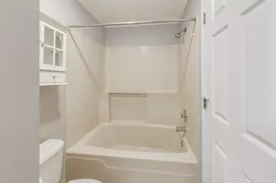 1204 N Knollwood Dr, Palatine, IL 60067 - Photo 14