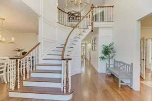 10 Founders Pointe, Bloomingdale, IL 60108 - Photo 4