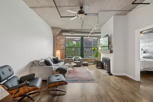 411 W Ontario St, Chicago, IL 60654 - Photo 4