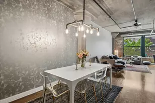 411 W Ontario St, Chicago, IL 60654 - Photo 8