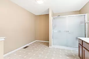 1889 Lake Bluff Ln, Pingree Grove, IL 60140 - Photo 22