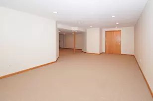 49 S Walnut Dr, North Aurora, IL 60542 - Photo 30