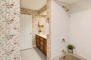 75 Boardwalk Pl, Park Ridge, IL 60068 - Photo 14