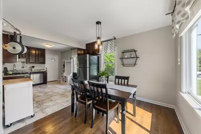 28 N Yale Avenue, Villa Park, IL 60181 - Photo 10